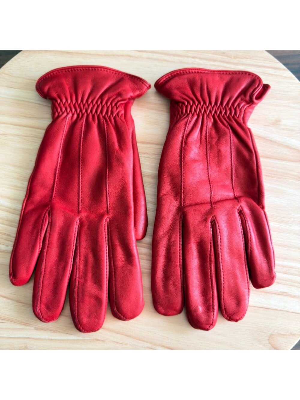 Vintage Womens Gloves Size 8 Red Leather Lined Ruched Cuffs Classic Wrist